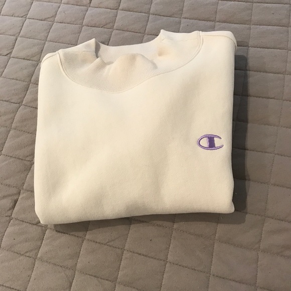 SOLD - Champion x UO Exclusive Mockneck Sweater - Picture 8 of 9